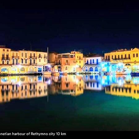 Menelaos Apartments Adelianos Kampos Dış mekan fotoğraf